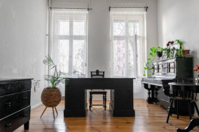 Artistic Altbau Apartment